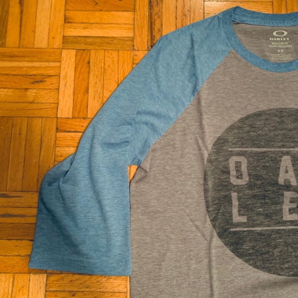 ⭐️HOST PICK⭐️Oakley 3/4 sleeve tshirt heather grey - Picture 3 of 4